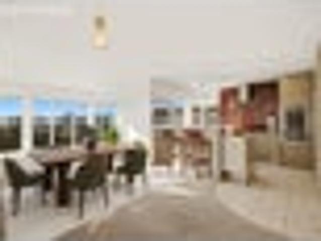 House for sale in Chaslands, Canterbury