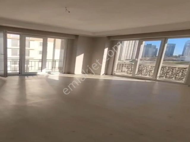 Piri Reis Mahallesi, Esenyurt içerisinde kiralık mülk