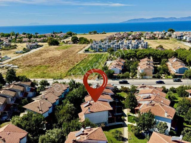 Dikili, İzmir içerisinde satılık Villa