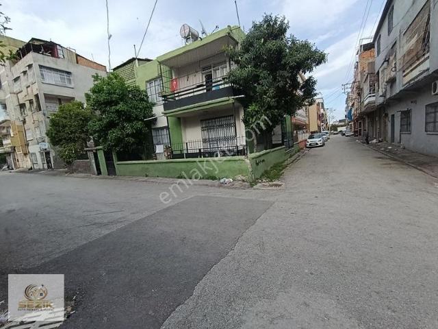 İstiklal Mahallesi, Seyhan içerisinde satılık Villa