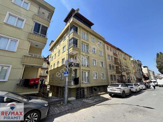 Ümraniye, İstanbul içerisinde kiralık mülk