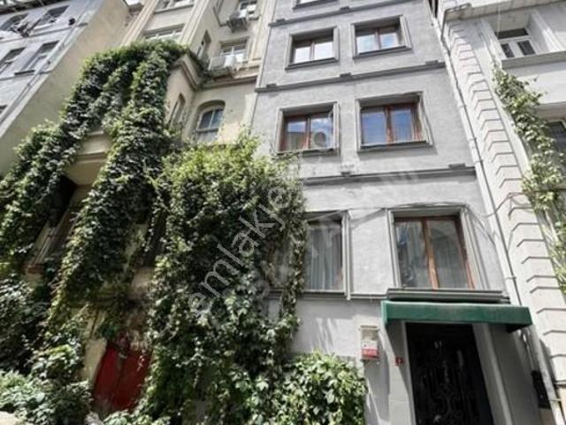 Beyoğlu, İstanbul içerisinde satılık Bina