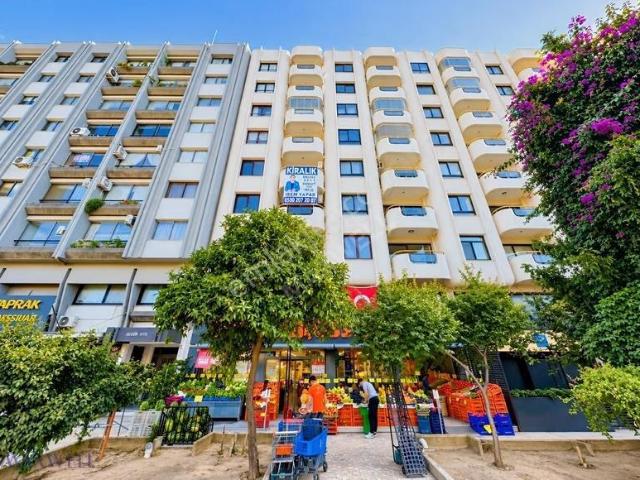 Karabağlar, İzmir içerisinde kiralık mülk