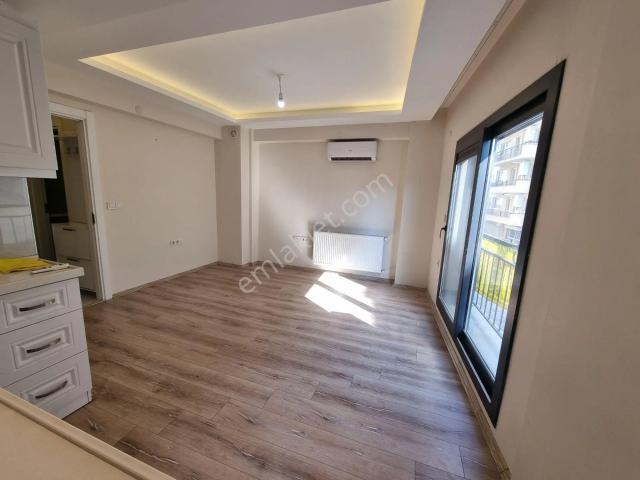 Yeni Mahalle Mahallesi, Çiğli içerisinde kiralık mülk