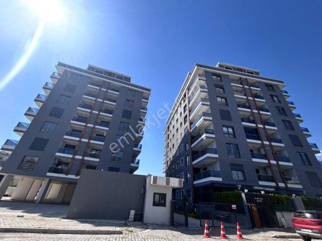 Çiğli, İzmir içerisinde kiralık mülk