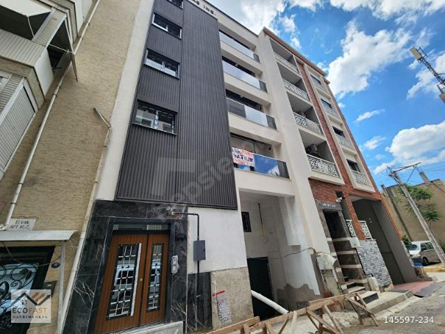 Karşiyaka, İzmir içerisinde satılık mülk