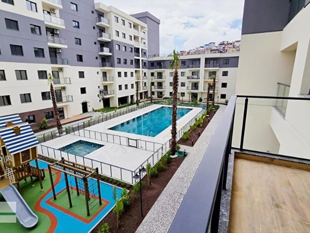 Çiğli, İzmir içerisinde satılık mülk