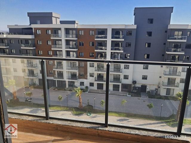 Çiğli, İzmir içerisinde satılık mülk