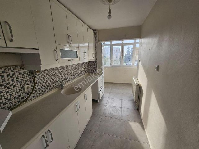 Buca, İzmir içerisinde kiralık mülk
