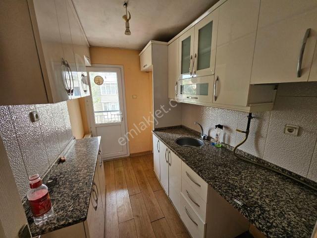 İzkent Mahallesi, Buca içerisinde kiralık mülk