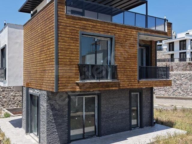 Dikili, İzmir içerisinde satılık Villa