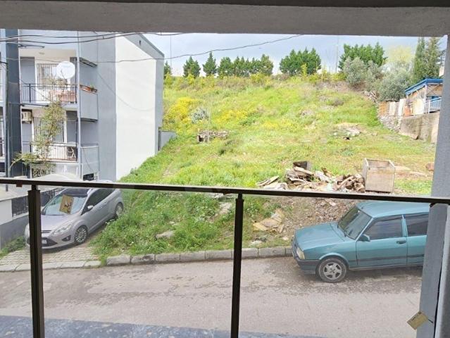 Bayrakli, İzmir içerisinde satılık mülk