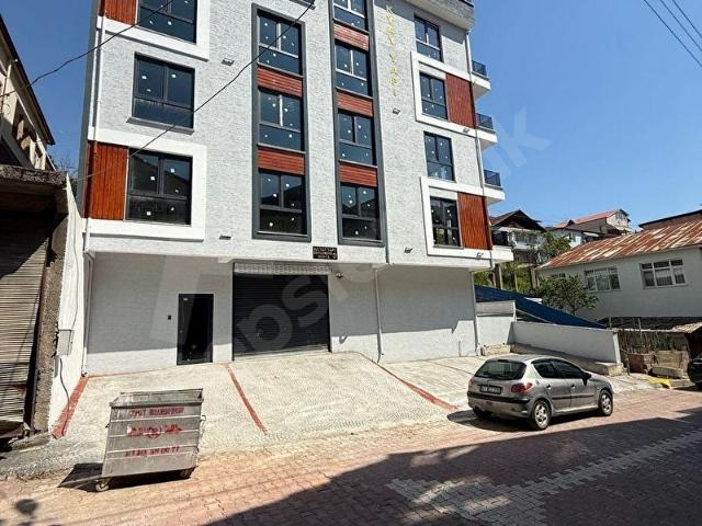 İzmit, Kocaeli içerisinde satılık mülk