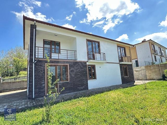 İzmit, Kocaeli içerisinde satılık Villa