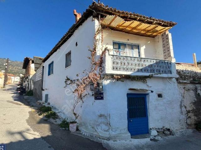 Bayindir, İzmir içerisinde satılık Villa