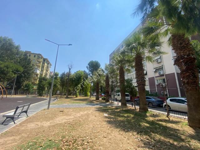 Manavkuyu Mahallesi, Bayraklı içerisinde satılık mülk