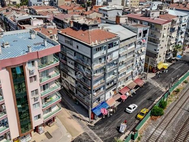 Fuat Edip Baksı Mahallesi, Bayraklı içerisinde satılık mülk