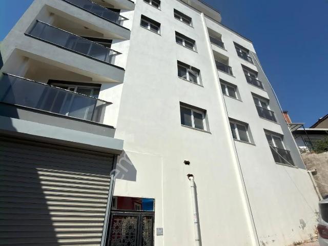 Bayrakli, İzmir içerisinde satılık mülk
