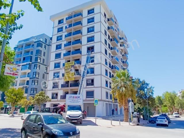 Bayrakli, İzmir içerisinde kiralık mülk