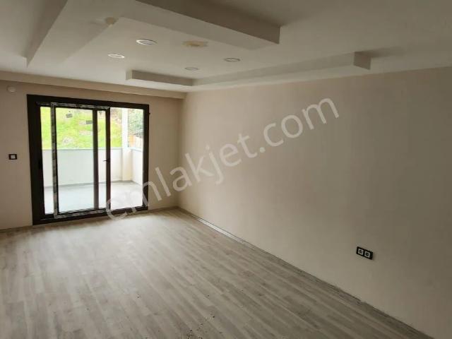 Bayrakli, İzmir içerisinde kiralık mülk