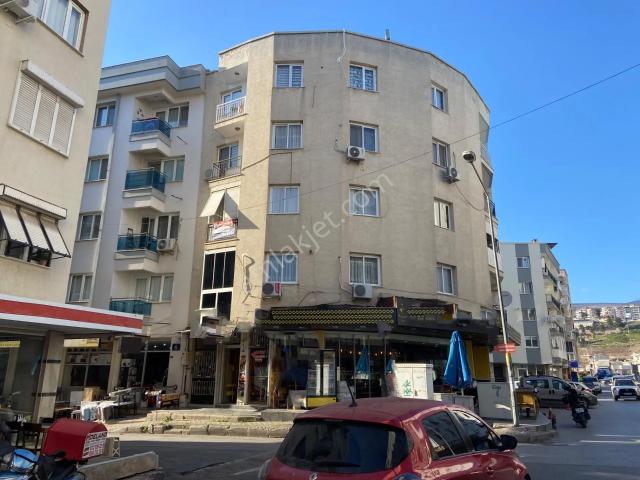Bornova, İzmir içerisinde satılık mülk