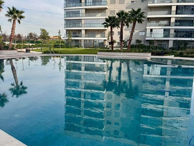 Bornova, İzmir içerisinde satılık mülk