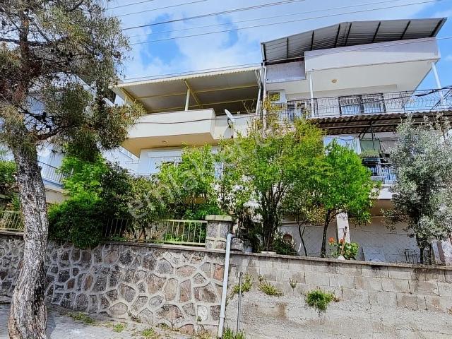 Bornova, İzmir içerisinde satılık Villa