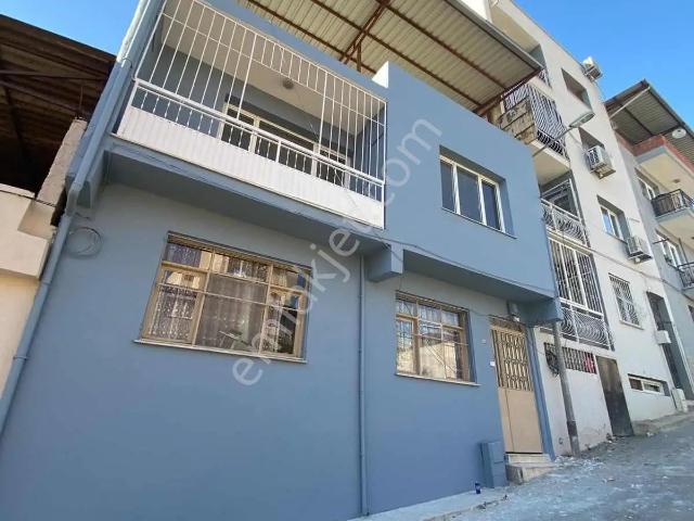 Karabağlar, İzmir içerisinde satılık Bina