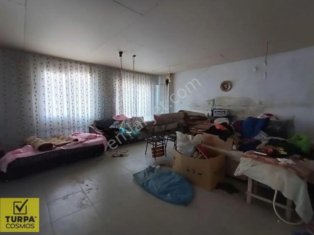 Karabağlar, İzmir içerisinde satılık Villa