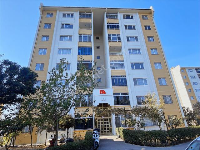 Buca, İzmir içerisinde kiralık mülk