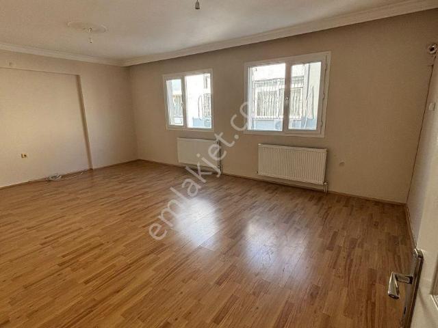 Buca, İzmir içerisinde kiralık mülk