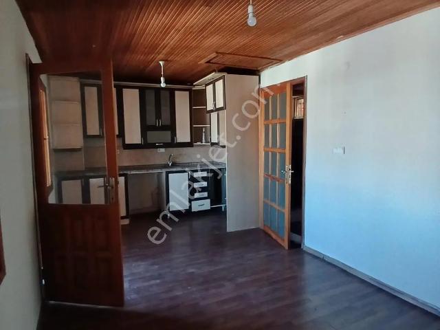 Buca, İzmir içerisinde satılık Bina