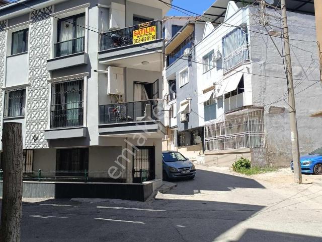 Buca, İzmir içerisinde satılık mülk