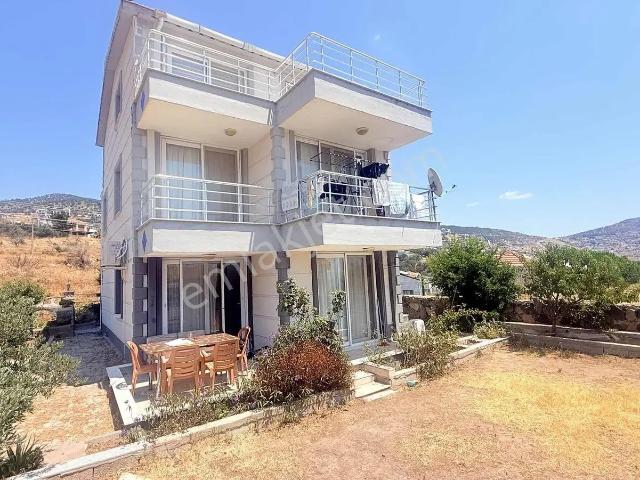 Dikili, İzmir içerisinde satılık Villa