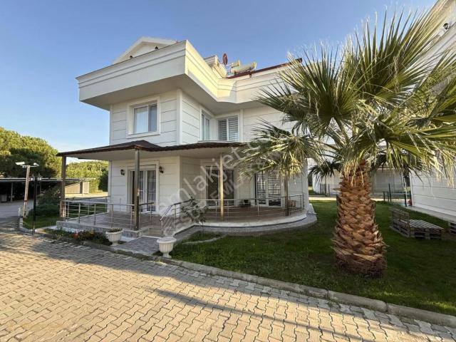 Dikili, İzmir içerisinde satılık Villa