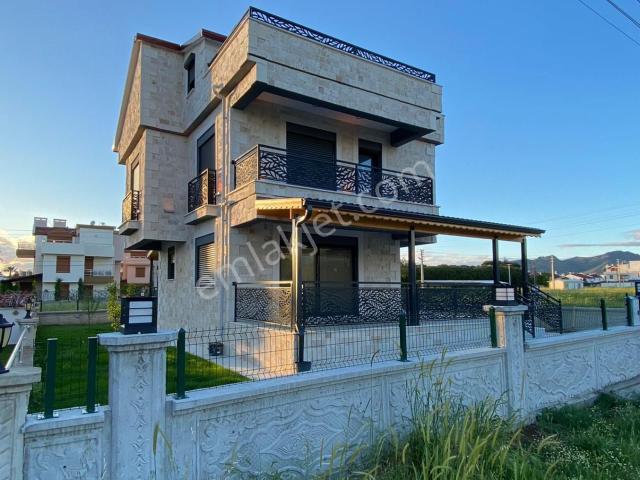 Dikili, İzmir içerisinde satılık Villa