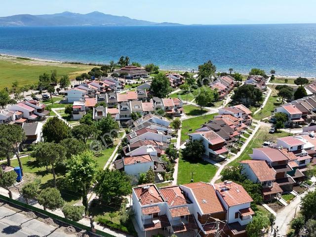 Dikili, İzmir içerisinde satılık Villa