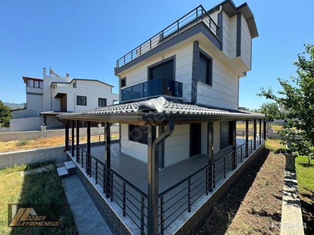 Dikili, İzmir içerisinde satılık Villa