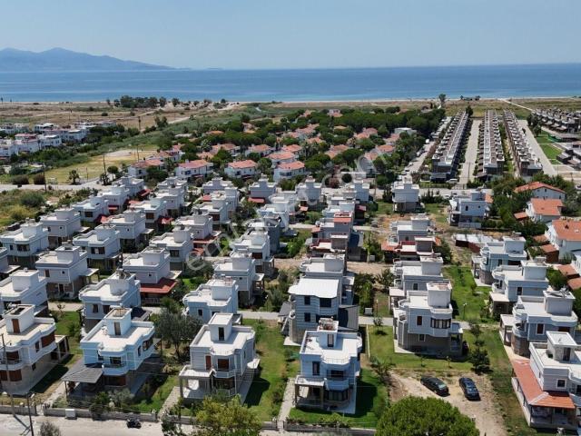 Dikili, İzmir içerisinde satılık Villa