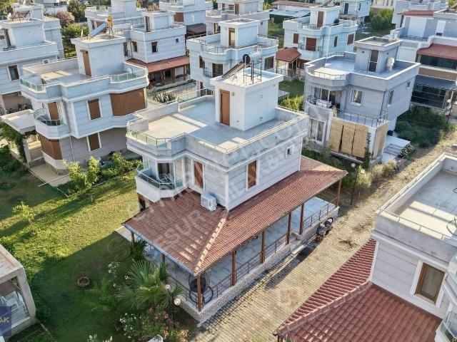 Dikili, İzmir içerisinde satılık Villa
