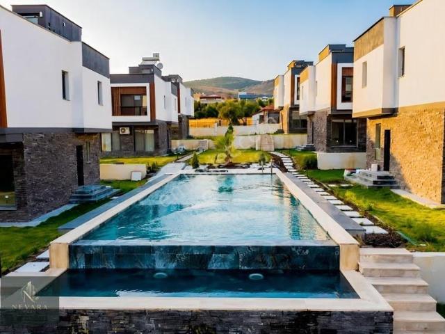 Dikili, İzmir içerisinde satılık Villa