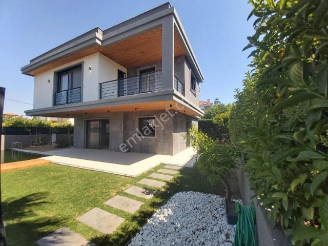 Çeşme, İzmir içerisinde satılık Villa