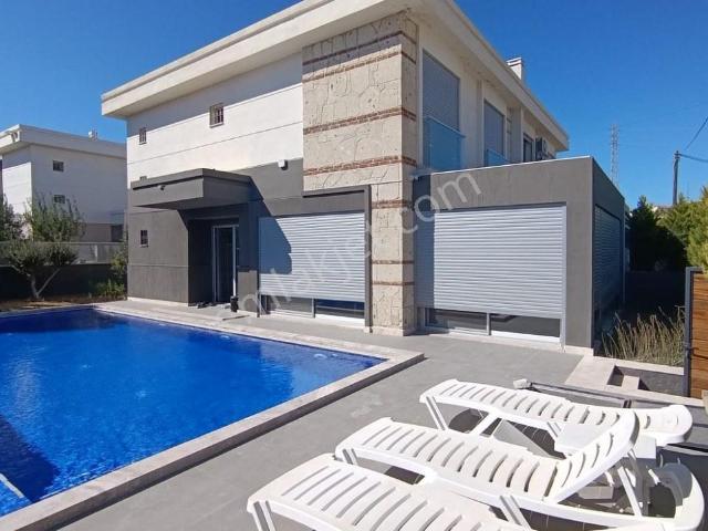 Çeşme, İzmir içerisinde satılık Villa