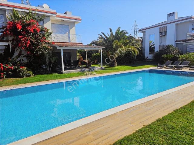 Çeşme, İzmir içerisinde satılık Villa