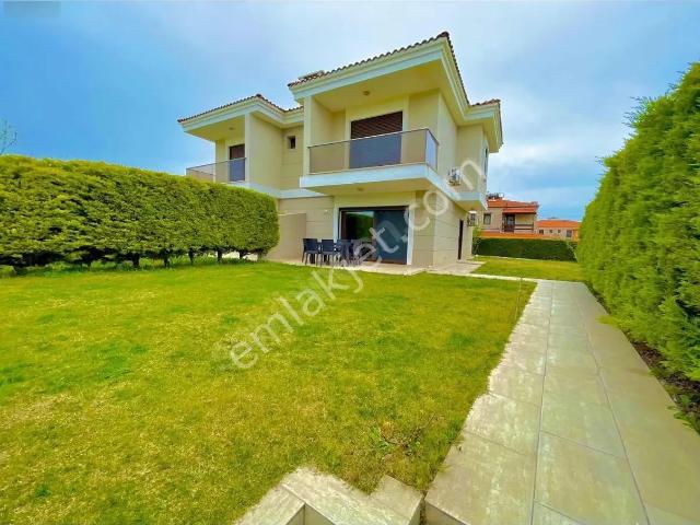Çeşme, İzmir içerisinde kiralık Villa