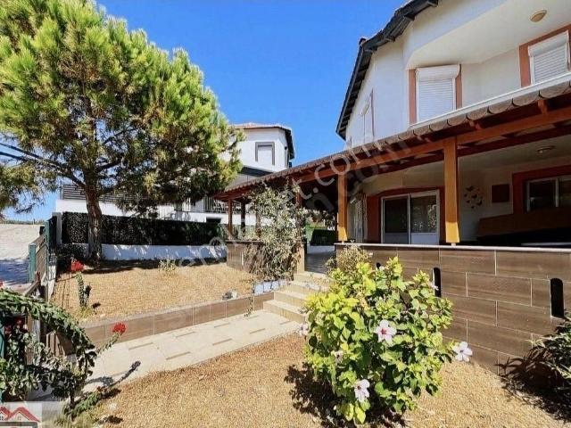 Çeşme, İzmir içerisinde satılık Villa