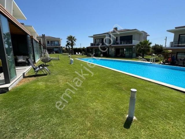 Çeşme, İzmir içerisinde satılık Villa