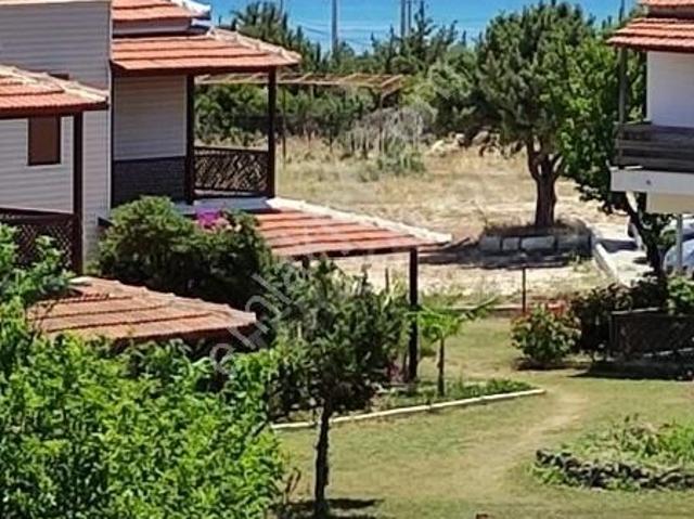 Çeşme, Şehit Mehmet Mahallesi içerisinde satılık Villa