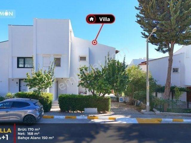 Ovacık Mahallesi, Çeşme içerisinde satılık Villa