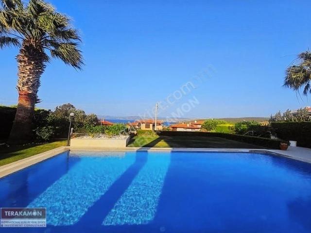 Çeşme, İzmir içerisinde satılık Villa